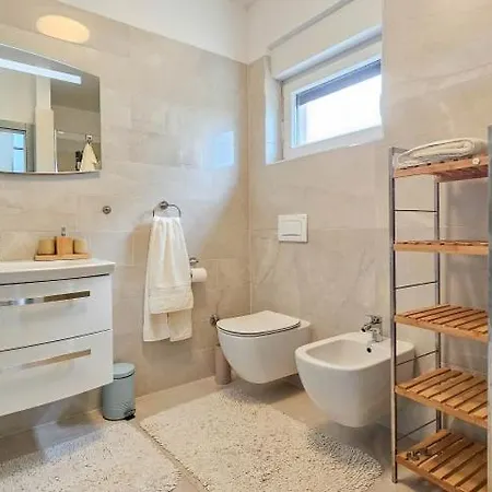 بيت للعطل Sea House 3