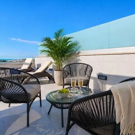 Sea House 3 *